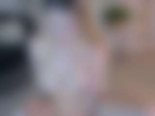 SQUIRTER DOLL's Live Sex Cam Show