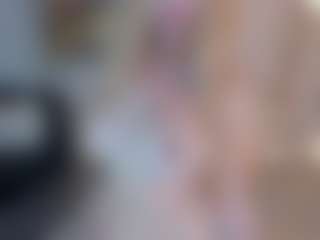SQUIRTER DOLL's Live Sex Cam Show