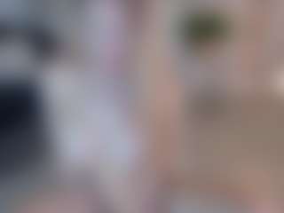 SQUIRTER DOLL's Live Sex Cam Show