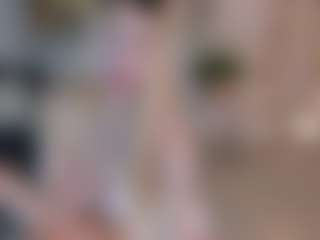 SQUIRTER DOLL's Live Sex Cam Show