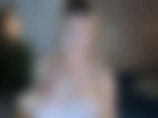 Show de cam en vivo con SQUIRTER DOLL - Blonde Hair en Camsoda
