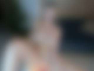 SQUIRTER DOLL's Live Sex Cam Show