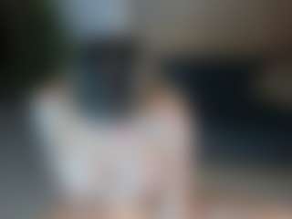 SQUIRTER DOLL's Live Sex Cam Show