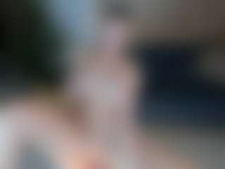 SQUIRTER DOLL's Live Sex Cam Show
