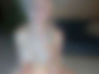 SQUIRTER DOLL's Live Sex Cam Show