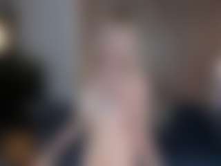 SQUIRTER DOLL's Live Sex Cam Show