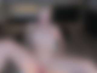 SQUIRTER DOLL's Live Sex Cam Show