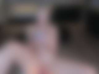 SQUIRTER DOLL's Live Sex Cam Show