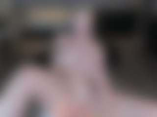 SQUIRTER DOLL's Live Sex Cam Show