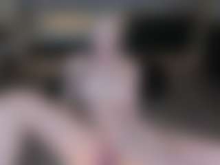 Live cam show with SQUIRTER DOLL - Athletic on TeamSkeetLive