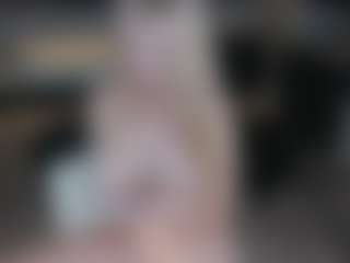 Live cam show with SQUIRTER DOLL - Spank on Camsoda