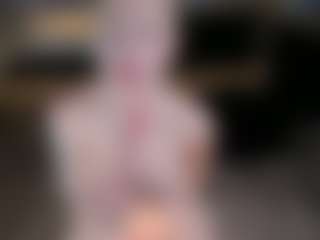 SQUIRTER DOLL's Live Sex Cam Show
