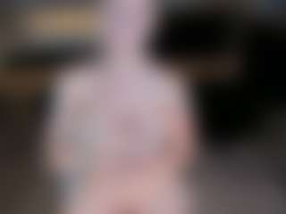 SQUIRTER DOLL's Live Sex Cam Show