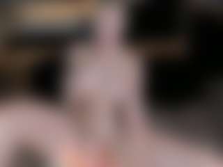 SQUIRTER DOLL's Live Sex Cam Show