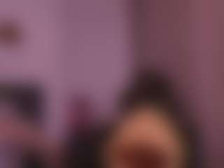 Live cam show with NinaMichelleX - Flashing on livesexfox.com