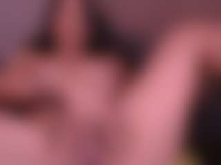Live cam show with NinaMichelleX - Fingers on sexytreat.net