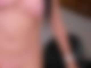 Live cam show with NinaMichelleX - Fingering on Camsoda