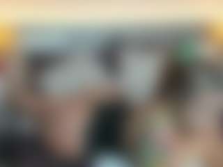 Live cam show with Victoria-Rouse - Ass Clapping on AdultVida.com