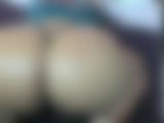 Live cam show with Victoria-Rouse - Bedroom on sexylive.show