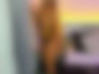 Live cam show with Victoria-Rouse - Spank Latina on TeamSkeetLive | colombia
