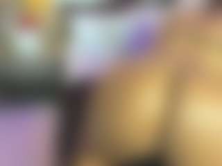 Live cam show with Victoria-Rouse - Oil on Camsoda