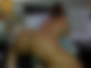 Live cam show with Victoria-Rouse - Fingers on Camsoda