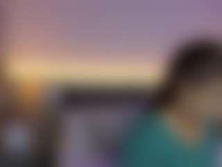 Live cam show with Victoria-Rouse - Oil on Camsoda