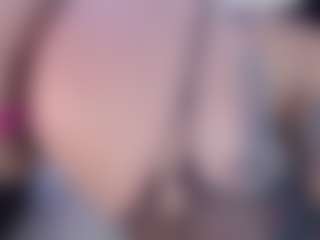 Live cam show with wildy shawty - Natural on livesexfox.com