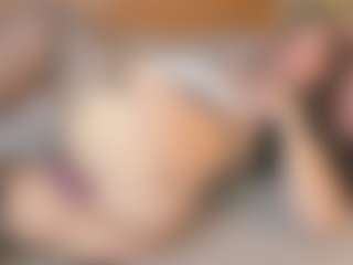 Live cam show with Kinkymorning - Big Ass Teen (18+) on Cam Slut