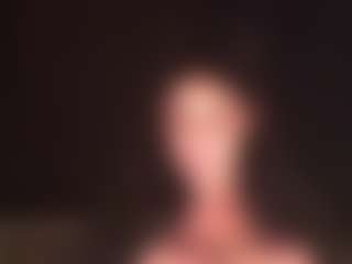 Live cam show with VivienLe - Green Eyes on TeamSkeetLive