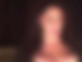 Live cam show with VivienLe - Green Eyes on TeamSkeetLive