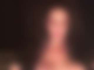 Live cam show with VivienLe - White on madthumbs