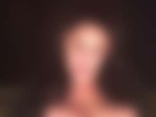 Live cam show with VivienLe - Mature on CamwithHer