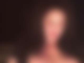 Live cam show with VivienLe - Tight on SinfulBabes