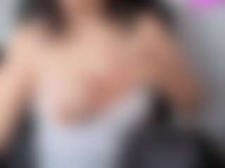 Live cam show with giseelleee - Fingering MILF on realtime-chat