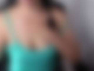Live cam show with giseelleee - Bedroom on Free Soda