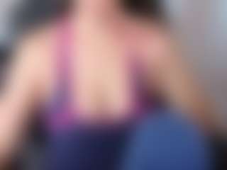 Live cam show with giseelleee - Camel Toe on live18s.com