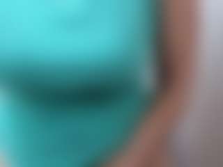 giseelleee MILF webcam performer live streaming