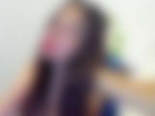 Live cam show with angelkiutyy - Bikini on Camsoda