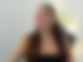 Live cam show with angelkiutyy - Bikini on Uber Horny