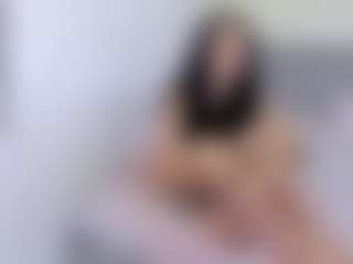 Live cam show with SweeetMay - Skinny MILF on xxxlivecams.org