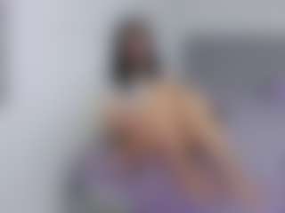 Live cam show with SweeetMay - Average on SxyPornLive