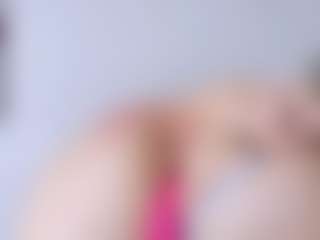 Live cam show with SweeetMay - Athletic Bedroom on Camsoda