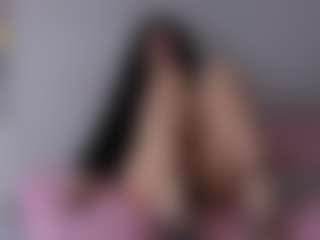Live cam show with SweeetMay - Average on Camming Site