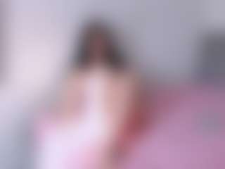 SweeetMay MILF webcam performer live streaming