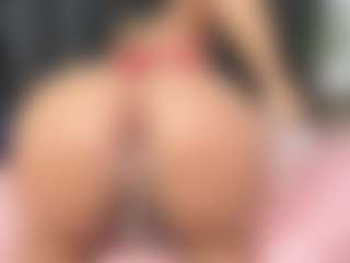 AlejandraSaenz2's Live Sex Cam Show