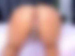 AlejandraSaenz2's Live Sex Cam Show