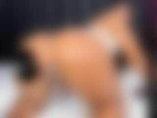 AlejandraSaenz2's Live Sex Cam Show