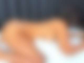 AlejandraSaenz2's Live Sex Cam Show