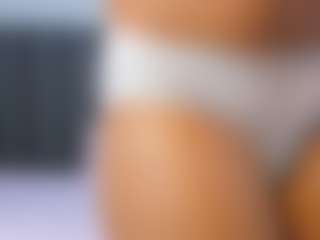AlejandraSaenz2's Live Sex Cam Show
